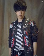 華晨宇整容前后照片 華晨宇做了下頜角整形？