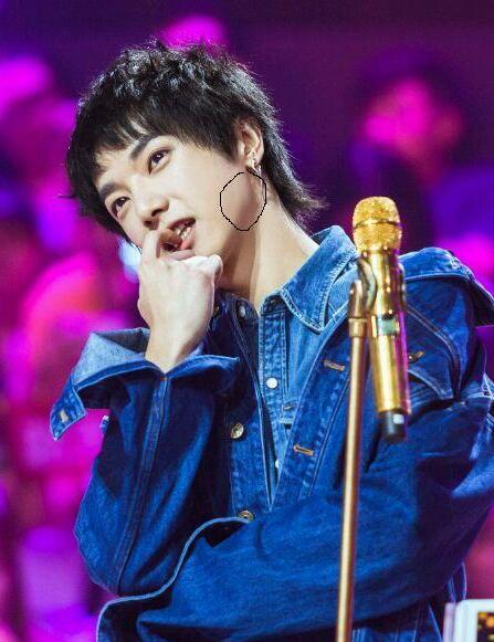 華晨宇整容前后照片 華晨宇做了下頜角整形？