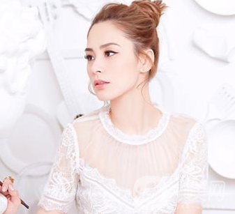 《延禧攻略》整容臉泛濫之后，于媽新劇自然美女阿嬌加盟