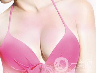 水滴型假體隆胸怎么樣？隆胸風(fēng)險(xiǎn)高嗎？