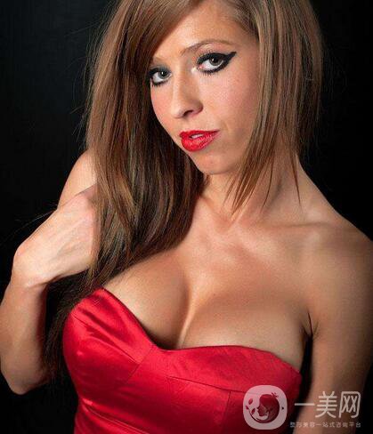 內(nèi)窺鏡隆胸多少錢 內(nèi)窺鏡隆胸價(jià)格介紹