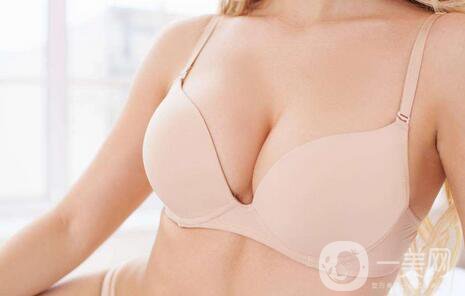 妙桃豐胸躺下自然嗎？會死板嗎？