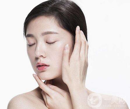 如何消除雙下巴？ 怎么減雙下巴？
