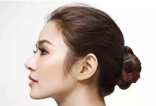 在武漢做專業(yè)隆鼻修復(fù)多少錢