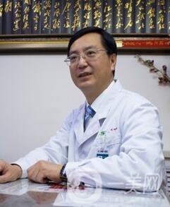 哈醫(yī)大四院整形中心主任—陳偉華