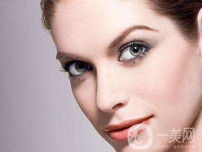 玻尿酸隆鼻幾天能消腫？