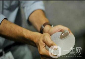 假體隆胸手術(shù)做完之后恢復(fù)期要多久時(shí)間？