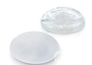 假體豐胸手術(shù)有什么危險(xiǎn)