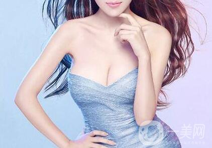 注射脂肪豐胸危險(xiǎn)嗎？