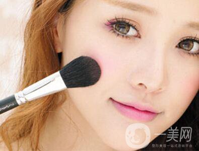 深圳打蘋(píng)果肌多少錢(qián),豐蘋(píng)果肌