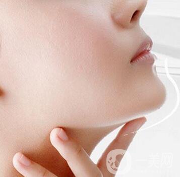 膨體墊下巴感染的癥狀有哪些？詳細(xì)介紹一覽