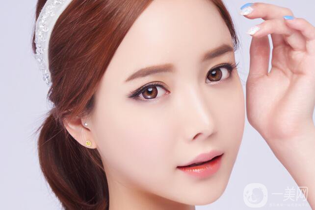 自體隆鼻多少錢？