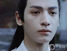 羅云熙成為韓國整形界范本？韓國也開始流行雙眼皮啦~