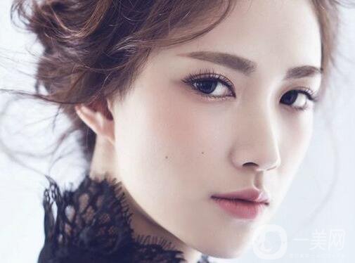 開內(nèi)外眼角 割雙眼皮大概要多少錢呢？