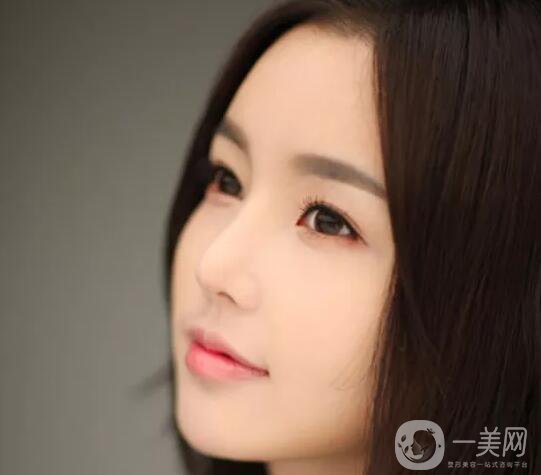 駝峰鼻矯正價(jià)錢(qián)是多少呢？