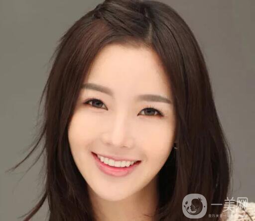 駝峰鼻矯正價(jià)錢(qián)是多少呢？