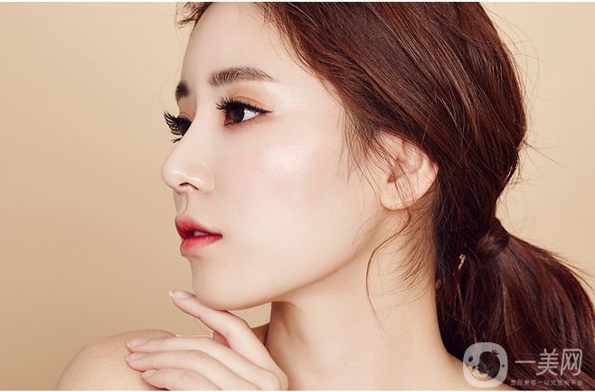 成都割雙眼皮多少錢？