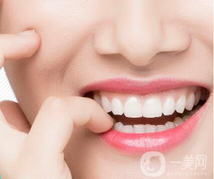 哪種烤瓷牙比較好？他們有什么區(qū)別呢？