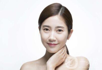 光纖溶脂雙下巴恢復(fù)圖 *果是*的嗎