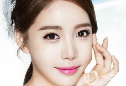 開(kāi)眼角修復(fù)貴嗎 開(kāi)眼角的手術(shù)方法有哪些