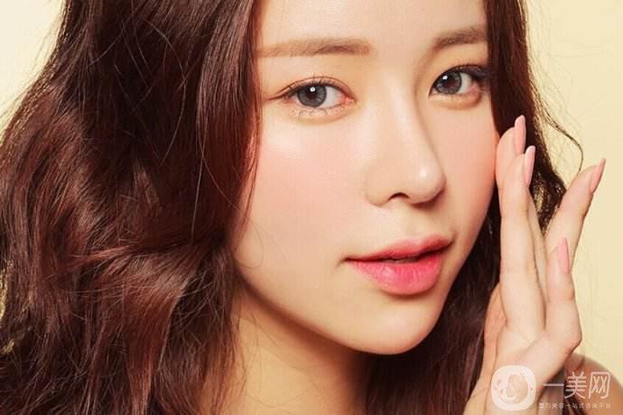 打了蘋果肌硬塊多久消 術(shù)后需要注意什么