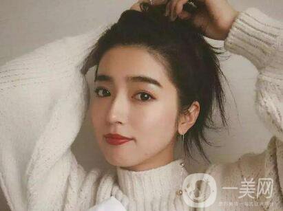 割完雙眼皮多久能化妝 如何護(hù)理能盡快恢復(fù)？