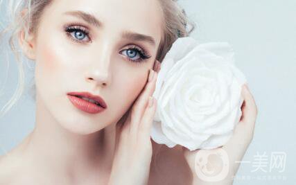 *人面部美容手術的獨特性