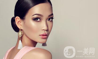 自體脂肪能墊下巴嗎？*果怎么樣？