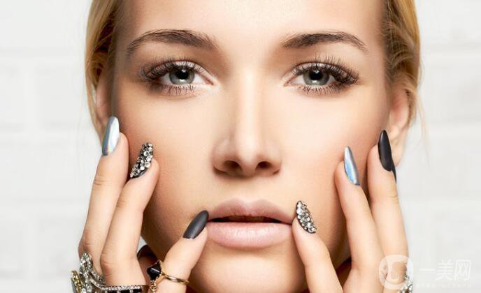 綜合鼻整形多久能恢復(fù) 綜合鼻整形多久才能敷面膜