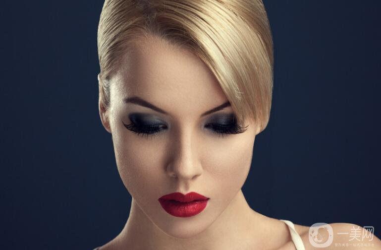 下巴墊什么材料*好 手術(shù)風(fēng)險高嗎