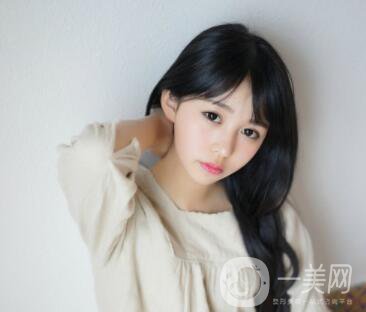 雙下巴抽脂術(shù)恢復(fù)時(shí)間是多久 下巴抽脂臉會(huì)不會(huì)變形