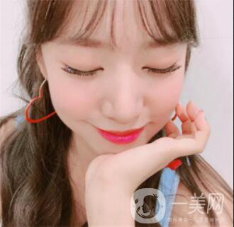 成都隆鼻手術(shù)費用