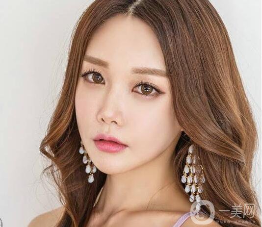 耳軟骨、鼻中隔軟骨、肋軟骨三種隆鼻材料如何選擇