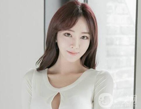 雙眼皮術(shù)后要恢復(fù)多久 各有什么注意事項