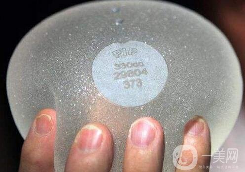 娜高假體豐胸價(jià)格是多少?包括哪些費(fèi)用大致區(qū)間是多少?