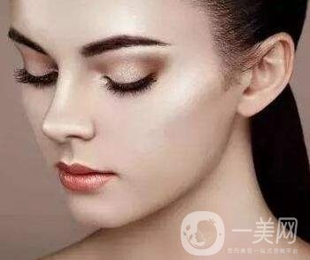 隆鼻固定膠帶幾天去掉？術(shù)后6天去掉會(huì)不會(huì)太早？