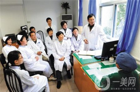 福建醫(yī)科大學附屬第一醫(yī)院整形美容科項目價格表曝光