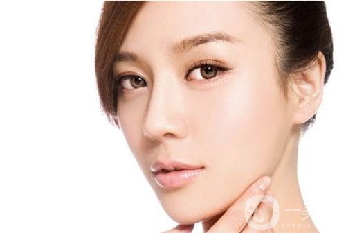 假體隆鼻多久完全消腫？怎么加速消腫呢？