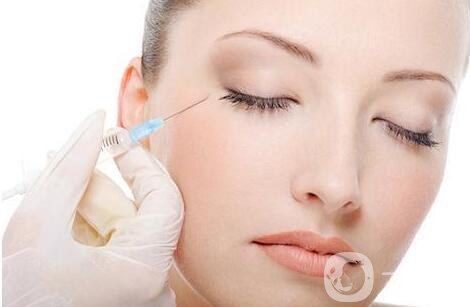 自體脂肪填充淚溝恢復過程圖片展示