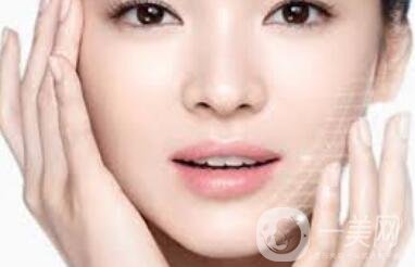 自體脂肪填充下巴