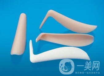 假體隆鼻整形手術(shù)一般多少錢？