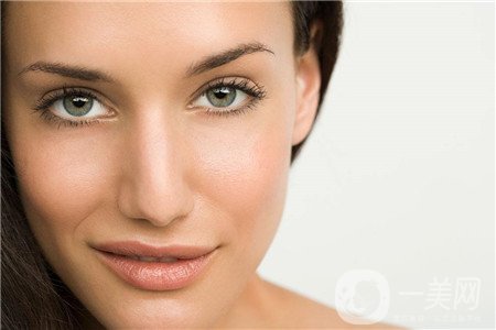 假體隆鼻*果如何？多久可以看到*果呢？