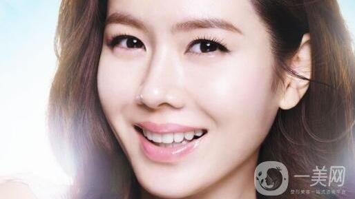 注射填充蘋(píng)果肌之后能笑嗎?會(huì)僵硬嗎?