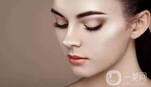 隆鼻修復(fù)手術(shù)價格多少錢?什么原因會影響價格?