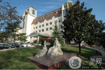 青島青醫(yī)附院整形美容科價格表含醫(yī)院口碑簡介