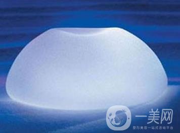 妙桃隆胸費用的價位大概是多少？