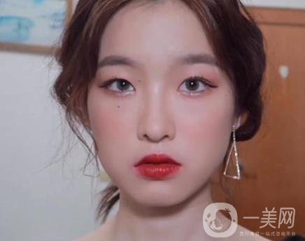 臥蠶和眼袋的區(qū)別解說