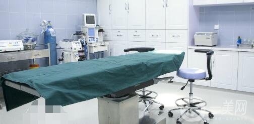 沈陽孟強(qiáng)整形醫(yī)院價(jià)格表，附醫(yī)院簡(jiǎn)介