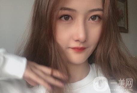 重慶新橋醫(yī)院整形科價格表，隆鼻案例分享