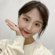 看著自己的這個(gè)眼袋我就心煩意亂，真的想把這個(gè)眼袋給去除掉